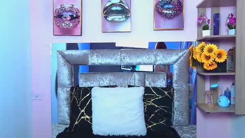 Snapshot of violett_froz chatting on 10/24/25, 07:21 Violeta froz online show from 10/24/25, 07:21