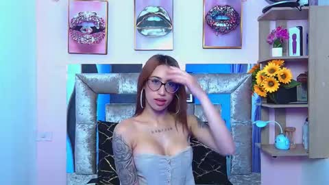 Snapshot of violett_froz chatting on 11/05/25, 08:42 Violeta froz online show from 11/05/25, 08:42