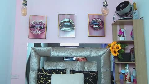 Snapshot of violett_froz chatting on 11/15/25, 07:21 Violeta froz online show from 11/15/25, 07:21