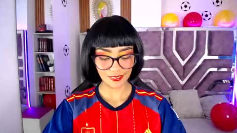 Snapshot of violett_garden chatting on 06/12/26, 11:20 Violet online show from 06/12/26, 11:20