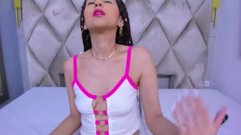 Violett  online show from 02/26/26, 08:19