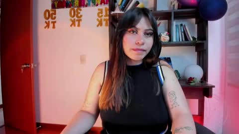 Snapshot of violett_red chatting on 06/03/26, 08:47 Violeta online show from 06/03/26, 08:47