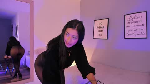 violetta_bold online show from 02/05/25, 11:34