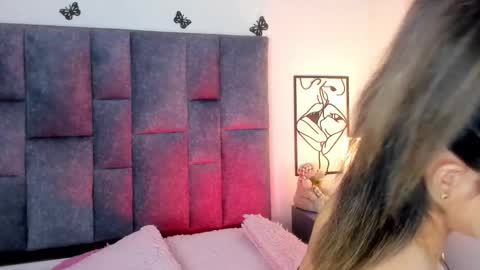 Violetta Ficher online show from 12/15/25, 02:16