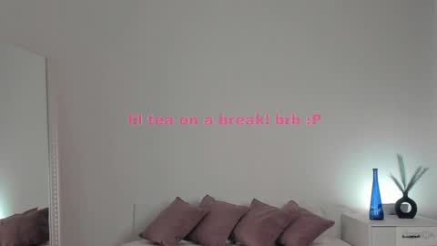 violetta_finch online show from 02/06/25, 11:32