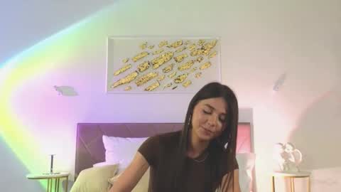 violetta_finch online show from 12/01/25, 11:37