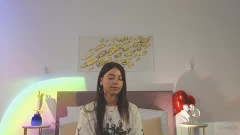 violetta_finch online show from 03/22/26, 10:07