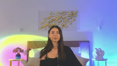 Snapshot of violetta_finch chatting on 05/24/26, 10:20 violetta_finch online show from 05/24/26, 10:20