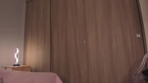 Snapshot of violetta_swift_ chatting on 12/28/24, 08:26 violetta independent model online show from 12/28/24, 08:26