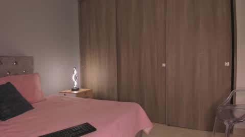 Snapshot of violetta_swift_ chatting on 01/16/25, 07:07 violetta independent model online show from 01/16/25, 07:07