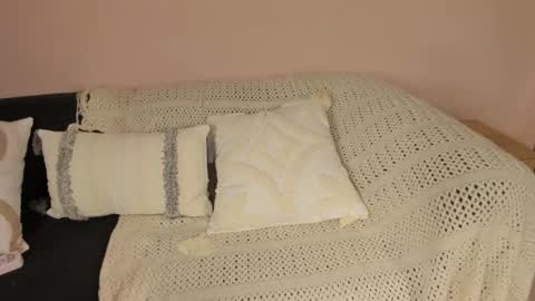 violetta independent model online show from 03/15/26, 06:30