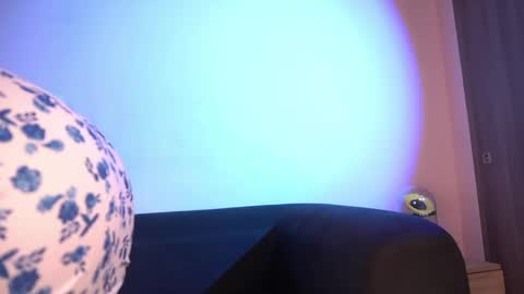 violetta independent model online show from 04/27/26, 03:04