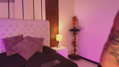 Snapshot of violettaalemida chatting on 01/07/26, 01:13 violettaalemida online show from 01/07/26, 01:13