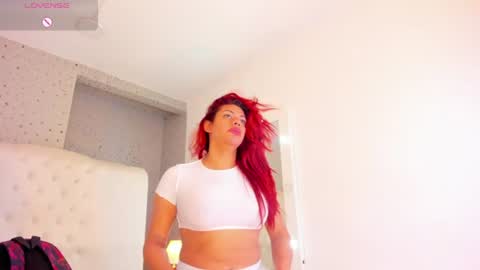 Snapshot of violettaanaughty chatting on 06/22/26, 11:51 Violet online show from 06/22/26, 11:51