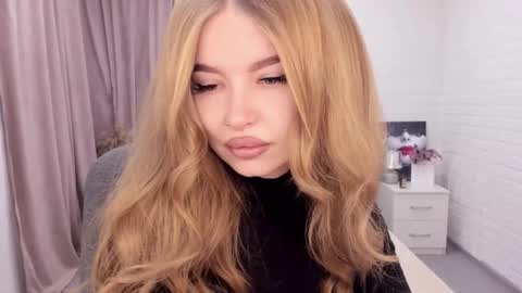 ViolettaOtis online show from 12/14/24, 11:29