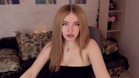 ViolettaOtis online show from 12/28/24, 11:41