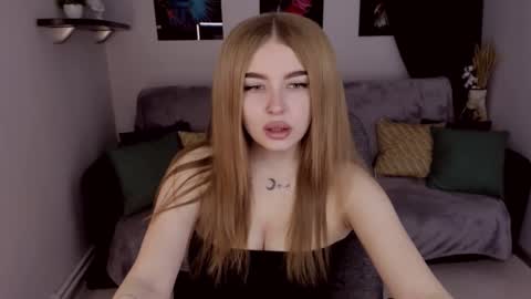 ViolettaOtis online show from 01/08/25, 11:32