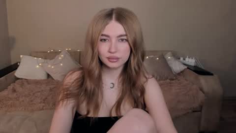 ViolettaOtis online show from 02/04/25, 11:27