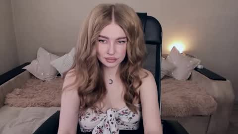 ViolettaOtis online show from 03/04/25, 11:19