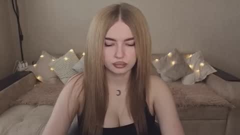 ViolettaOtis online show from 10/03/25, 11:07