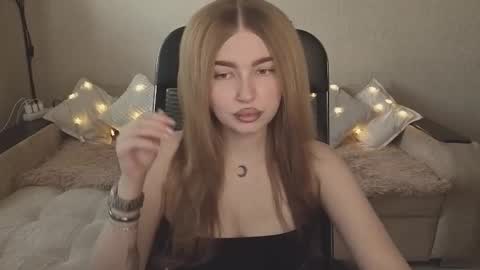 ViolettaOtis online show from 11/03/25, 12:28