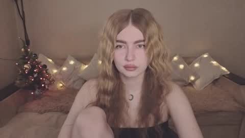 ViolettaOtis online show from 12/21/25, 10:44