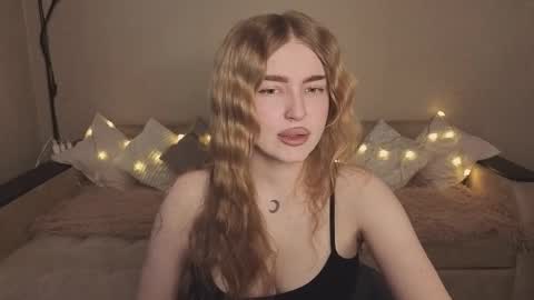 ViolettaOtis online show from 03/06/26, 02:02