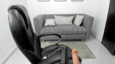 Snapshot of violettasweet_ chatting on 09/27/25, 09:36 Violetta online show from 09/27/25, 09:36