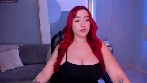 Violett Castel online show from 03/03/25, 07:49