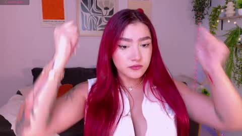 Violett Castel online show from 04/23/26, 07:16