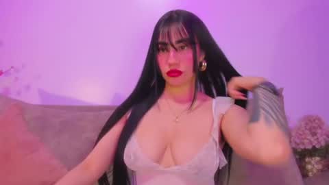 Snapshot of violette_laurent chatting on 07/14/26, 01:19 violette_laurent online show from 07/14/26, 01:19