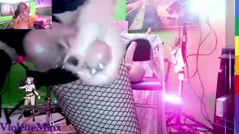 Snapshot of violetteminx chatting on 07/02/26, 03:40 Violette online show from 07/02/26, 03:40