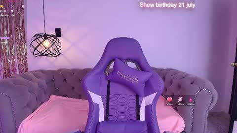 violettenoi online show from 07/12/26, 07:27