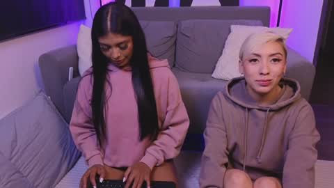 Violet online show from 01/11/25, 03:13