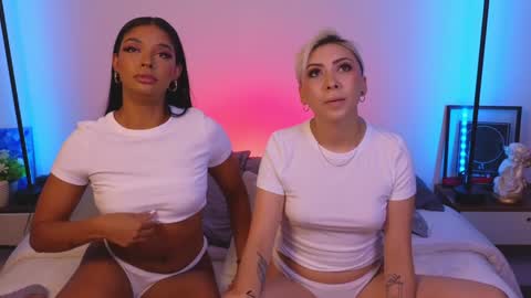 Violet online show from 01/17/25, 11:18