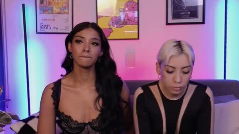 Violet online show from 10/11/25, 12:43