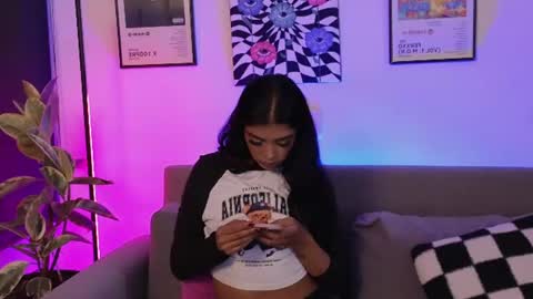 Violet online show from 07/28/26, 01:45