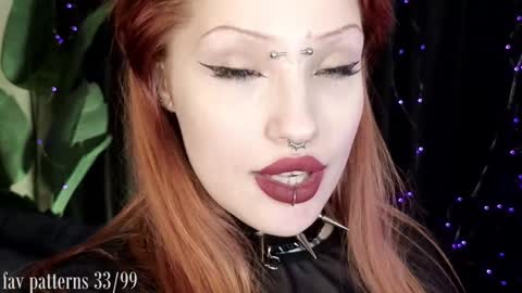 Snapshot of violetvio1ator chatting on 02/08/25, 12:49 Dommy mommy online show from 02/08/25, 12:49
