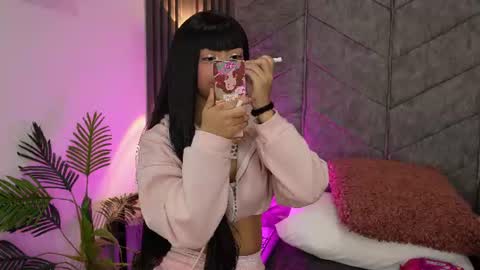 viollettebylyly online show from 07/04/26, 11:05
