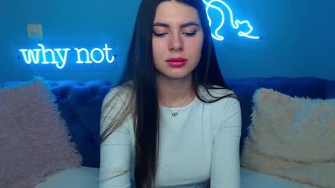 Snapshot of viollinalv chatting on 01/31/25, 10:52 viollinalv online show from 01/31/25, 10:52