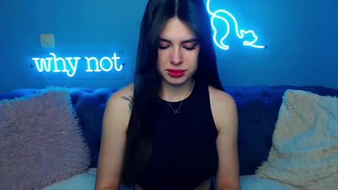 Snapshot of viollinalv chatting on 02/14/25, 05:41 viollinalv online show from 02/14/25, 05:41