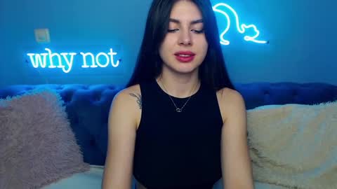 Snapshot of viollinalv chatting on 03/02/25, 08:38 viollinalv online show from 03/02/25, 08:38