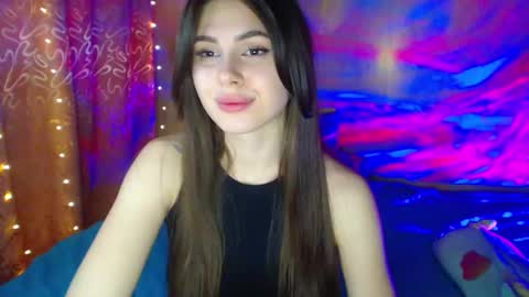 Snapshot of viollinalv chatting on 03/05/25, 12:16 viollinalv online show from 03/05/25, 12:16