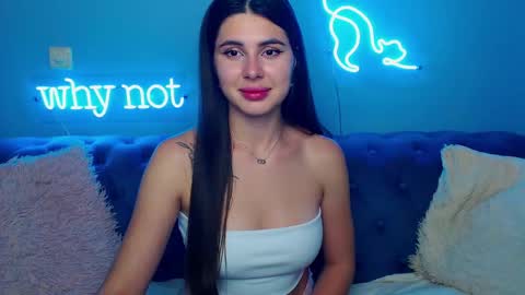 Snapshot of viollinalv chatting on 10/12/25, 12:37 viollinalv online show from 10/12/25, 12:37