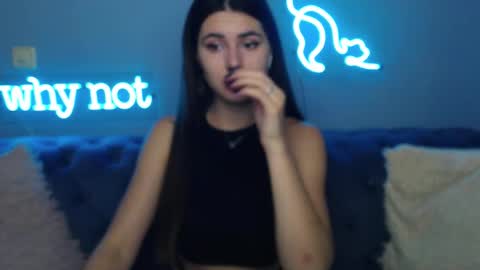 Snapshot of viollinalv chatting on 10/13/25, 04:45 viollinalv online show from 10/13/25, 04:45