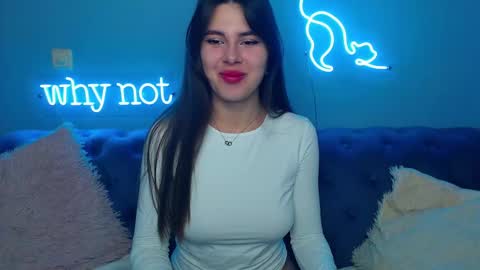 Snapshot of viollinalv chatting on 10/20/25, 04:35 viollinalv online show from 10/20/25, 04:35