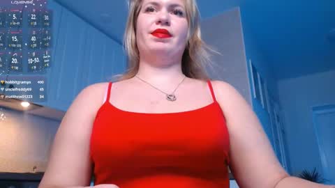 Snapshot of vip_juicy chatting on 01/26/25, 11:28 VelvettTime online show from 01/26/25, 11:28