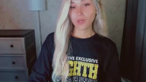 Pearl online show from 03/10/26, 03:00