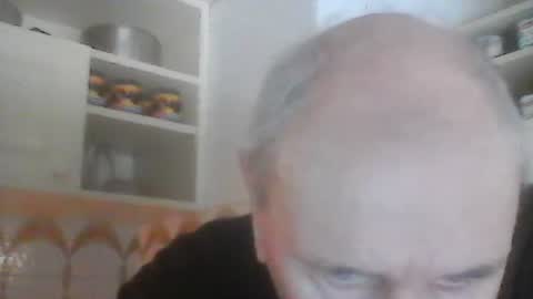 Snapshot of virgomandel chatting on 04/18/26, 06:50 virgomandel online show from 04/18/26, 06:50