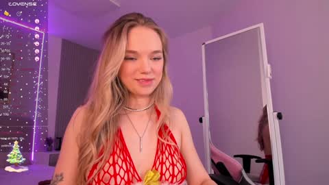 Chloe online show from 12/30/24, 02:53